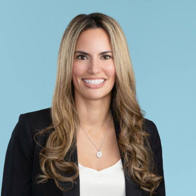 Dania Slim, Senior Associate